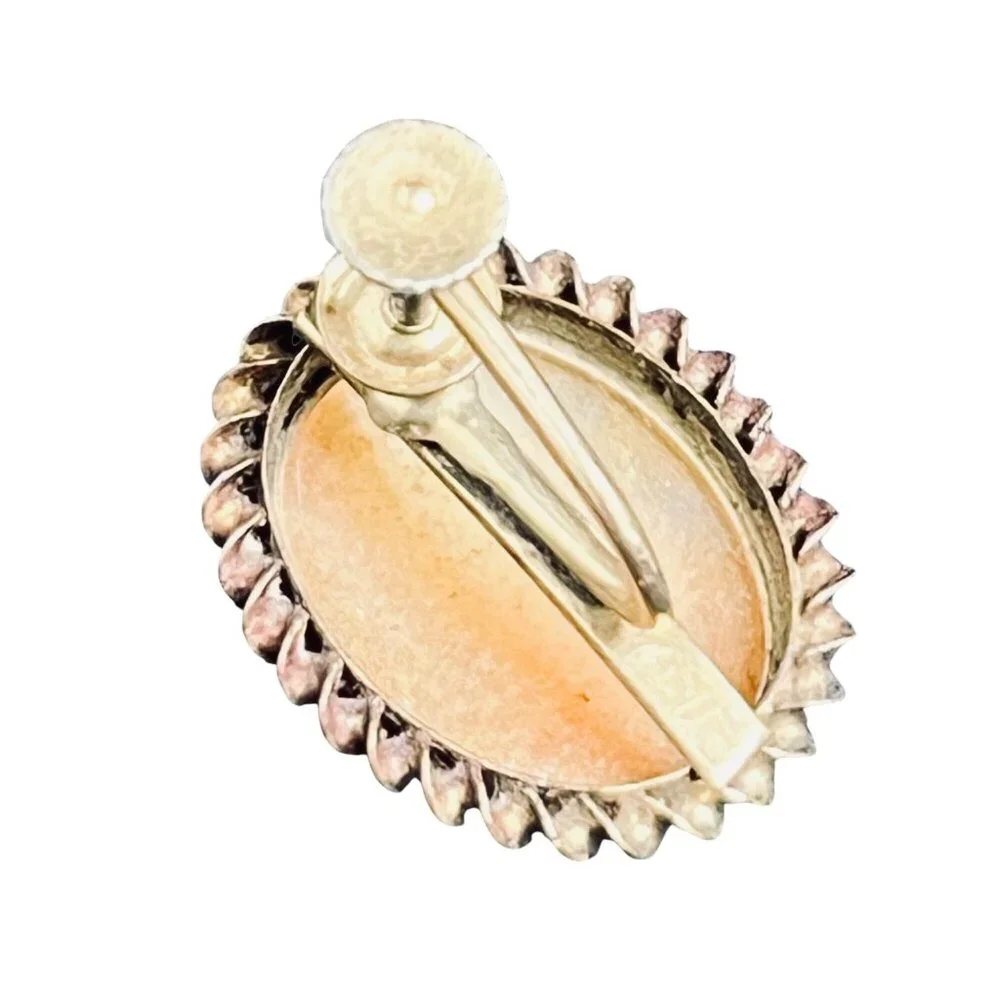 Vintage 1/20 12k GR Carved Shell Cameo Screw Back Earrings (5285) - Picture 8 of 8